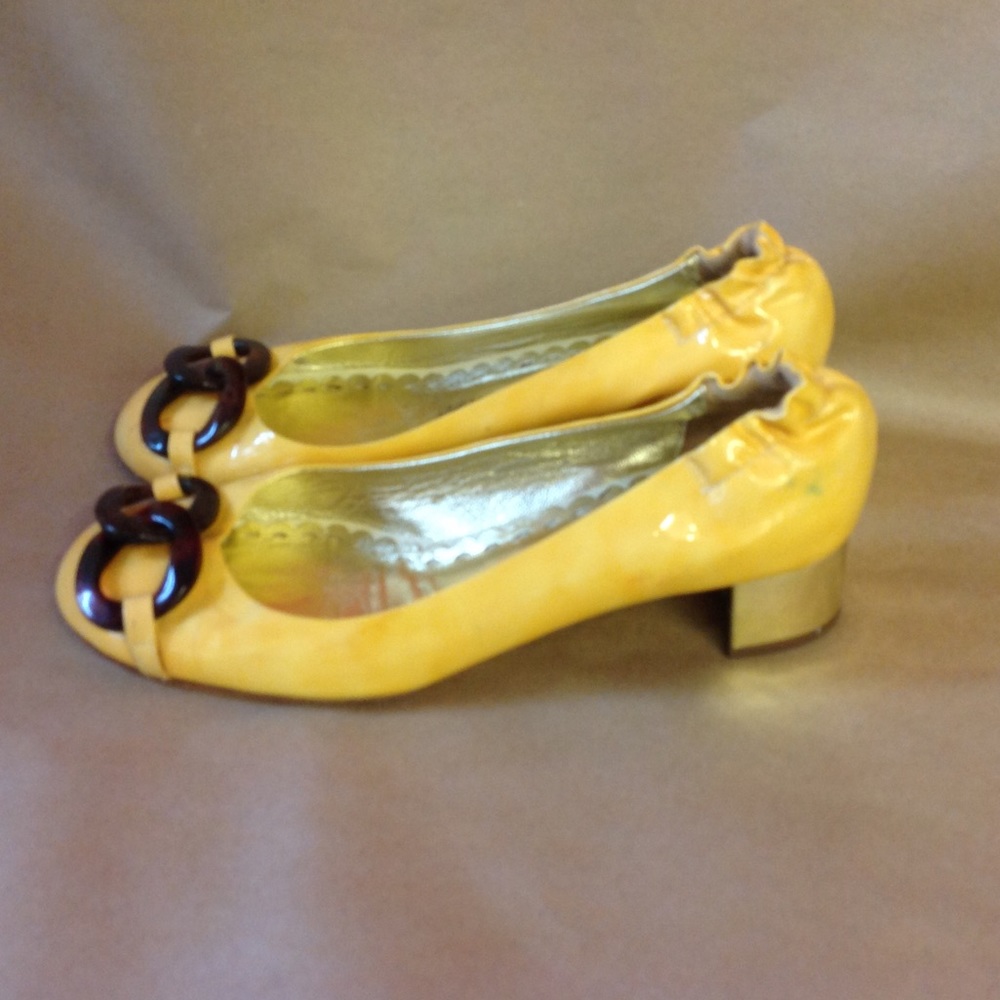 Juicy Couture Yellow Leather Shoes Tortoise Buckle